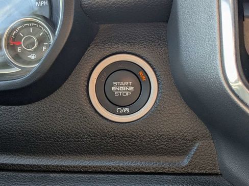 Used 2022 RAM 1500 Laramie AWD/4WD image 29