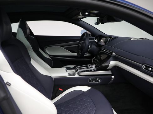 New 2025 Aston Martin Vanquish image 19