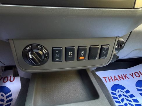 Used 2019 Nissan Frontier SL AWD/4WD image 39