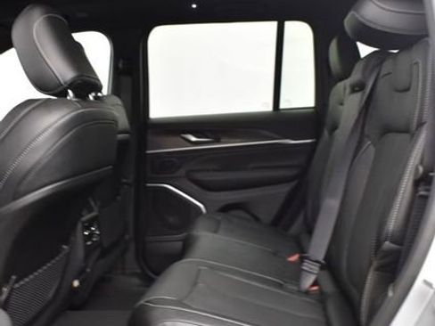 New 2026 Jeep Grand Cherokee Limited image 8