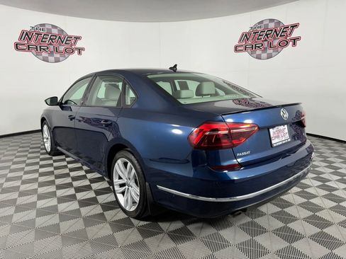 Used 2019 Volkswagen Passat 2.0T Wolfsburg w/ Wheels & Sunroof Package FWD image 4