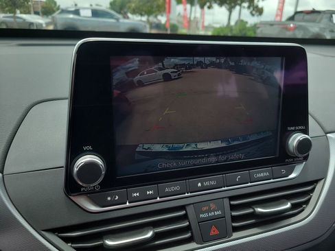 Certified 2023 Nissan Altima 2.5 SR AWD/4WD image 23