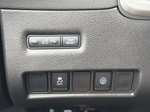 Certified 2024 Nissan Murano SV w/ SV Midnight Edition Package AWD/4WD image 27