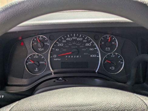 New 2025 Chevrolet Express 3500 w/ Power Convenience Package image 39