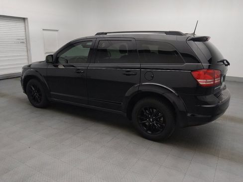 Used 2020 Dodge Journey SE w/ SE Popular Equipment Group FWD image 3