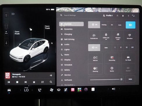 Used 2026 Tesla Model Y Long Range AWD/4WD image 35