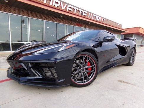 Used 2023 Chevrolet Corvette Stingray Premium Conv w/ Z51 Performance Package RWD image 2