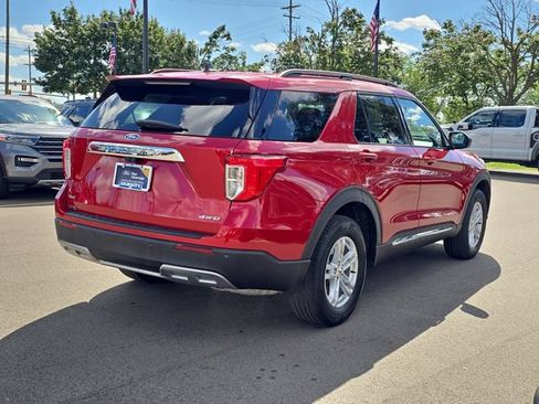 Certified 2023 Ford Explorer XLT w/ Equipment Group 202A AWD/4WD image 4