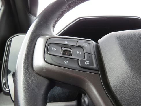 Used 2022 Chevrolet Silverado 1500 ZR2 w/ Technology Package image 21