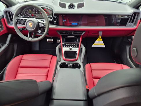 New 2026 Porsche Cayenne GTS AWD/4WD image 21