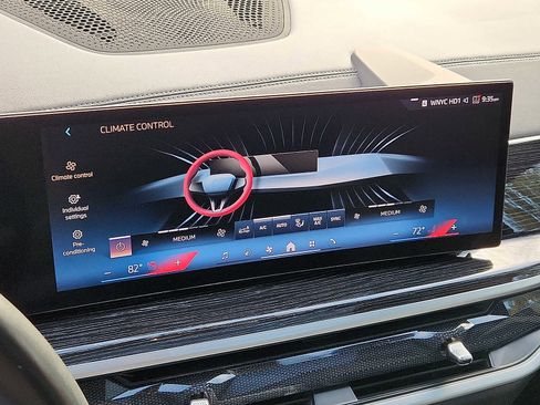 Certified 2024 BMW X7 xDrive40i w/ Executive Package image 15