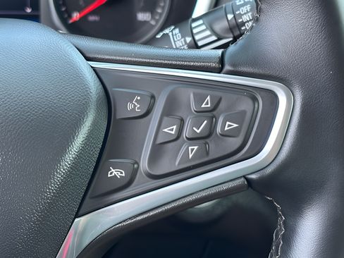 Used 2023 Chevrolet Equinox LT AWD/4WD image 17