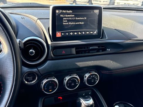 Used 2017 FIAT 124 Spider Abarth image 20