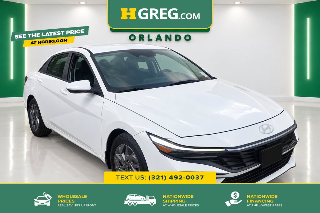 Used 2024 Hyundai Elantra SEL FWD image 1