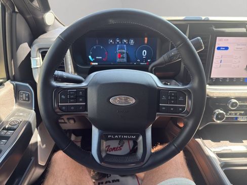 Used 2025 Ford F250 Platinum AWD/4WD image 25