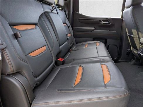 Used 2023 GMC Sierra 1500 AT4 w/ AT4 Premium Package AWD/4WD image 20