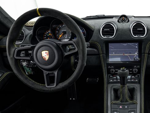 Certified 2024 Porsche 718 Cayman GT4 RS image 15