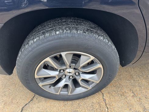 Used 2021 Chevrolet Tahoe Z71 AWD/4WD image 10