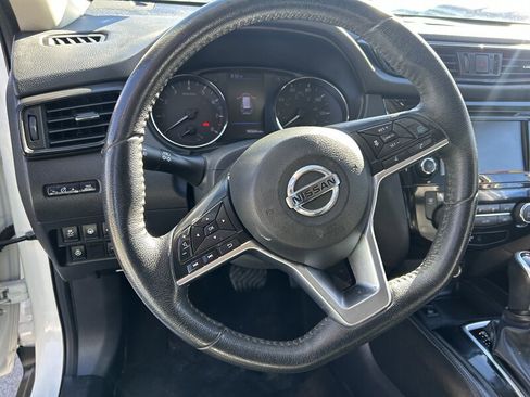 Used 2020 Nissan Rogue SL w/ Premium Package image 25