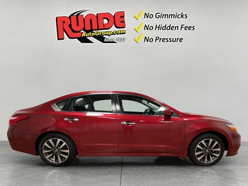 Used 2017 Nissan Altima 2.5 SV FWD image 7