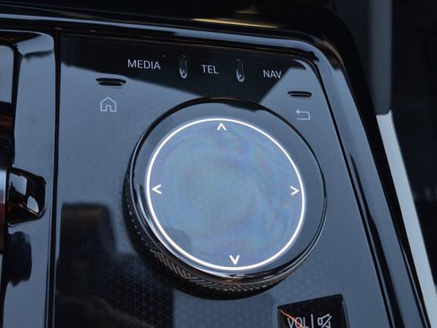 Certified 2024 BMW i5 eDrive40i w/ M Sport Package image 23