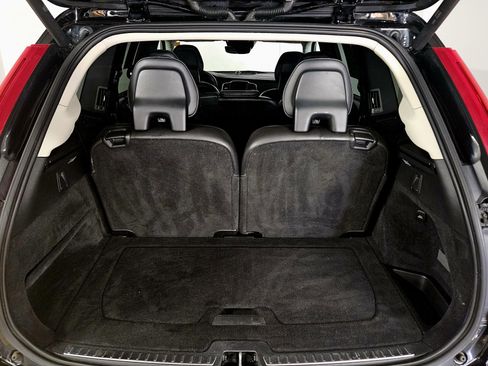 Used 2017 Volvo XC90 T6 Inscription w/ Vision Package image 17