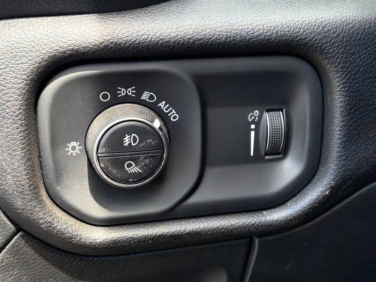 Used 2024 RAM 1500 Big Horn AWD/4WD image 20