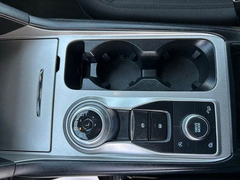 Certified 2021 Ford Explorer XLT image 29