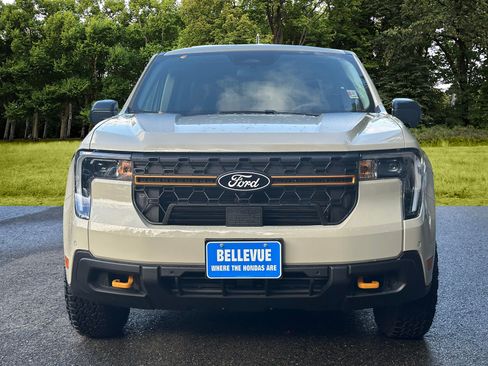 Used 2025 Ford Maverick Tremor image 5