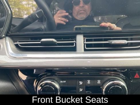 Used 2025 Chevrolet Trax ACTIV w/ Driver Confidence Package image 14