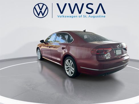 Used 2018 Volkswagen Passat 2.0T SE image 5