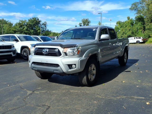 Used 2012 Toyota Tacoma 4x4 Double Cab w/ TRD Sport Pkg image 3