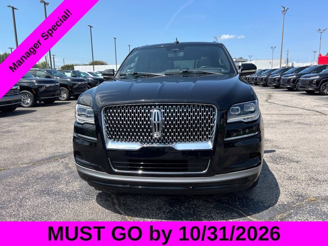 Used 2024 Lincoln Navigator Reserve AWD/4WD image 8