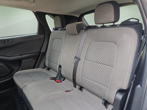 Used 2022 Ford Escape SE image 12