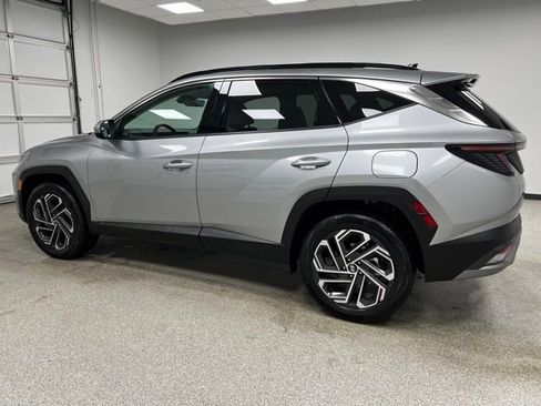Used 2025 Hyundai Tucson Limited AWD/4WD image 6