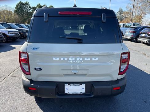 New 2025 Ford Bronco Sport Outer Banks image 24