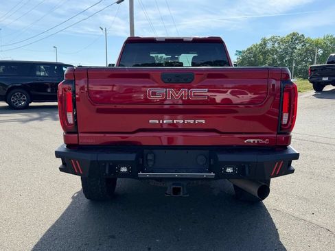 Used 2022 GMC Sierra 2500 AT4 AWD/4WD image 4
