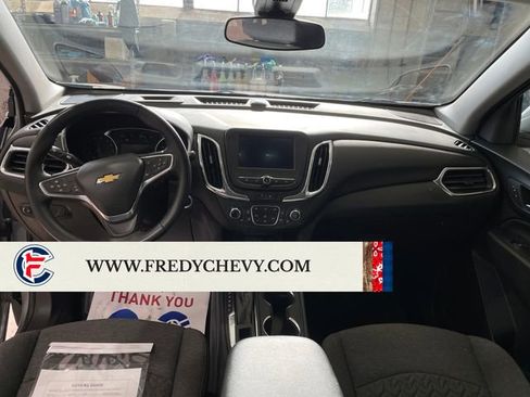 Used 2024 Chevrolet Equinox LT FWD image 12