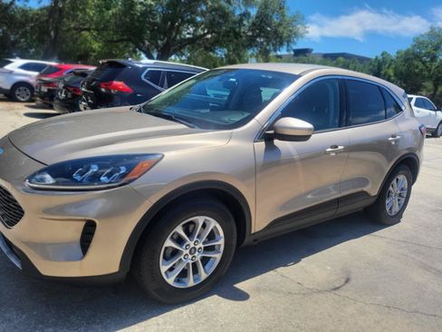 Used 2020 Ford Escape SE FWD image 52