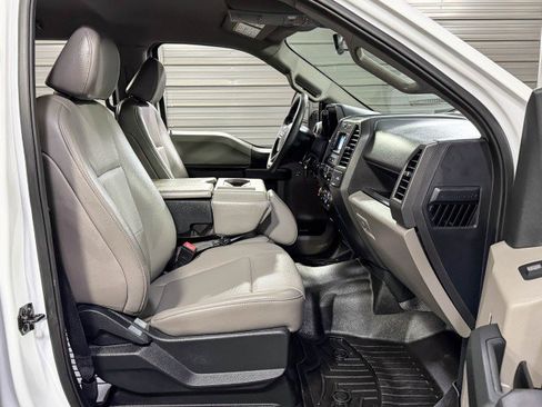 Used 2022 Ford F250 XL w/ Power Equipment Group image 18