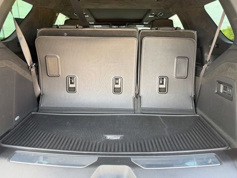 Used 2024 Cadillac Escalade Sport Platinum w/ LPO, ONYX Package AWD/4WD image 30