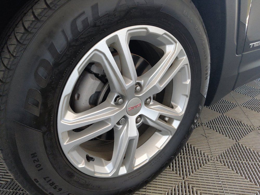 Used 2021 GMC Terrain SLE w/ Driver Convenience Package FWD image 31