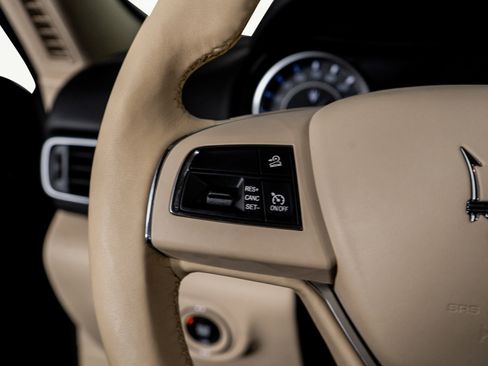 Used 2022 Maserati Levante GT image 48