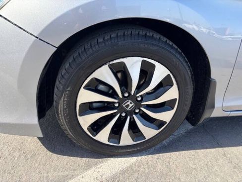 Used 2017 Honda Accord EX-L image 9
