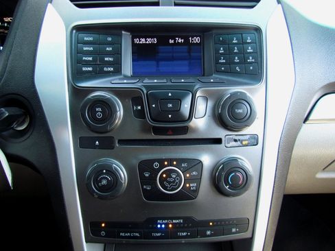 Used 2013 Ford Explorer FWD image 34