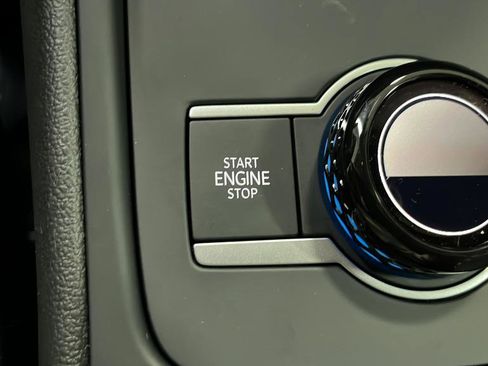 New 2026 Volkswagen Tiguan S AWD/4WD image 32