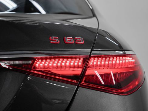 Used 2025 Mercedes-Benz S 63 AMG S image 22