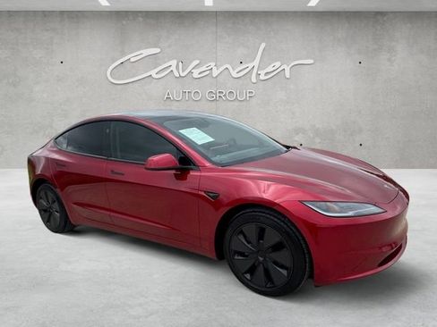 Used 2025 Tesla Model 3 Long Range RWD image 2