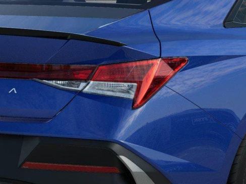 New 2026 Hyundai Elantra SEL Sport FWD image 10