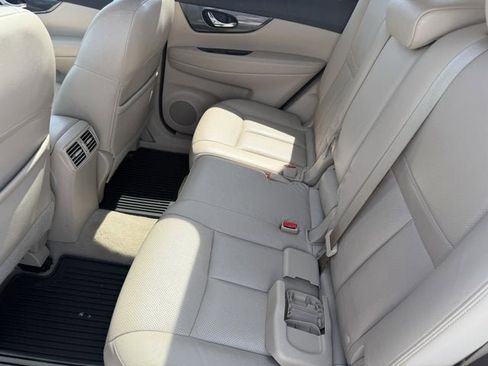 Used 2014 Nissan Rogue SL w/ SL Premium Package image 12